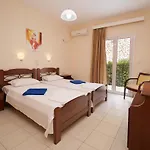 Gabriel וילה איה אפימיה
