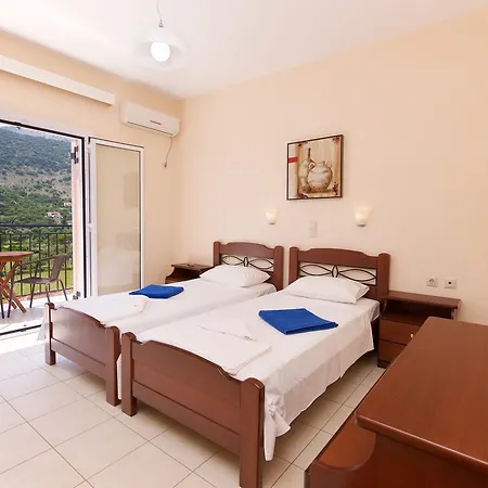 Gabriel Villa *